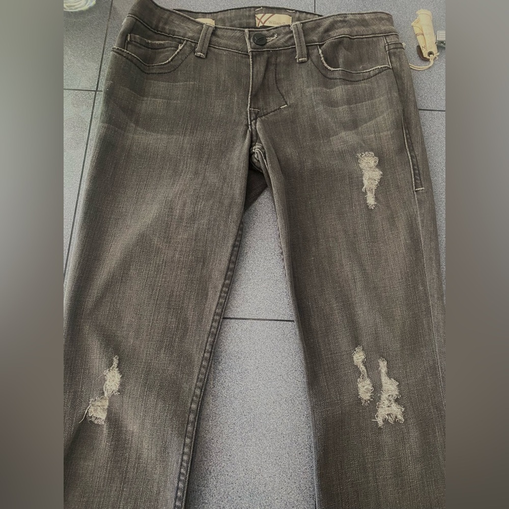 William Rast Style “Sadie” Straight Leg Sz 26 - Grey Wash